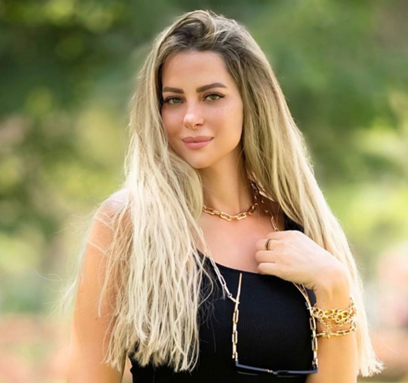 ريم مصطفى رومانسية وثائرة